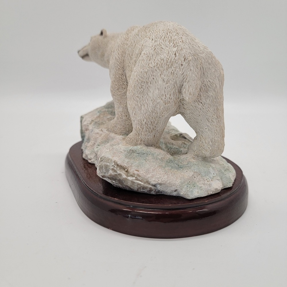 Smiling Polar Bear Statue Walking On Ice With Wooden Base 6"x4"x4" - Picture 3 of 12